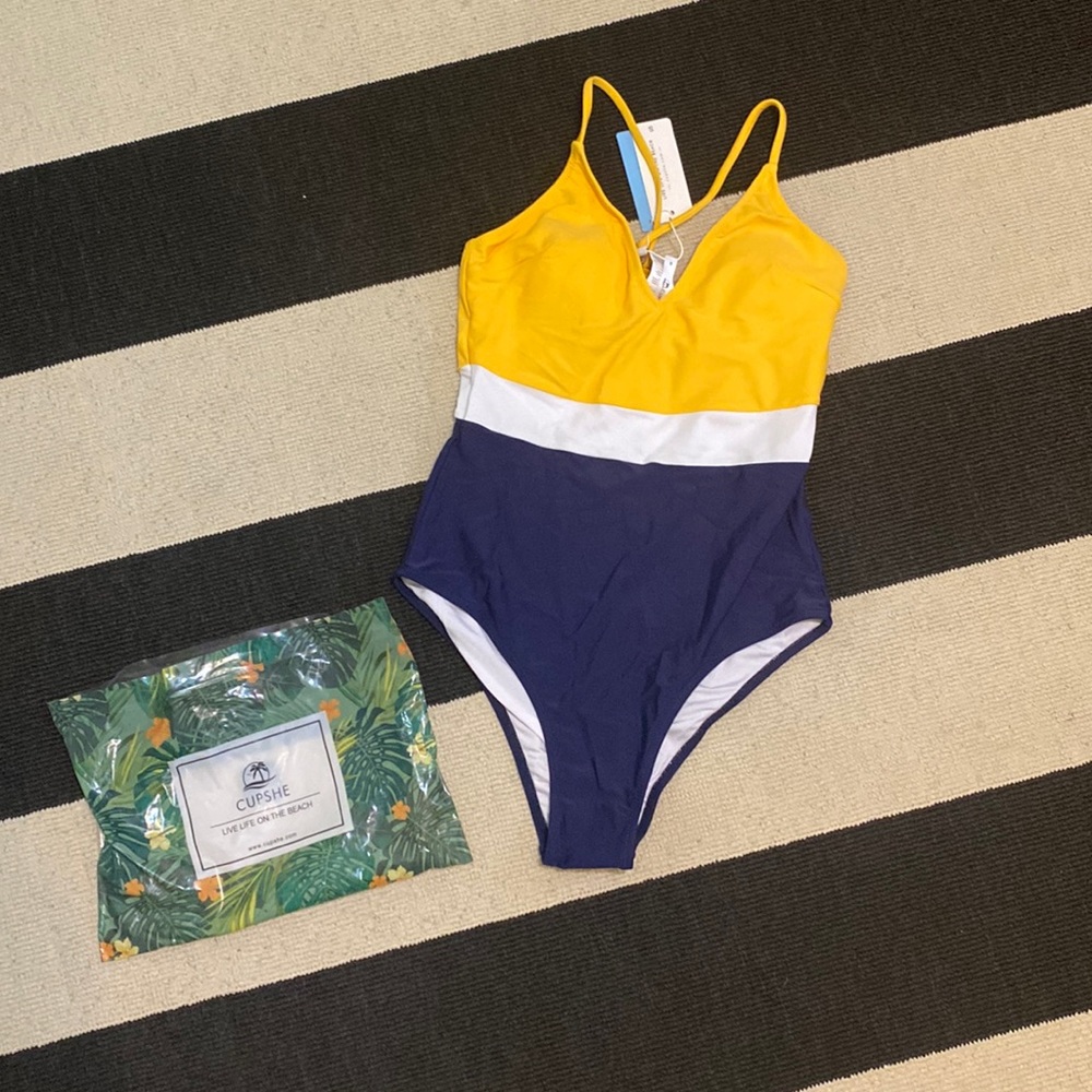 Cupshe Swimsuit
